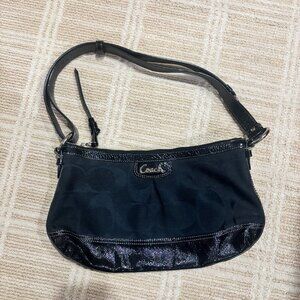 Vintage Coach Black Signature Patent Trim Shoulder Bag (Like New)